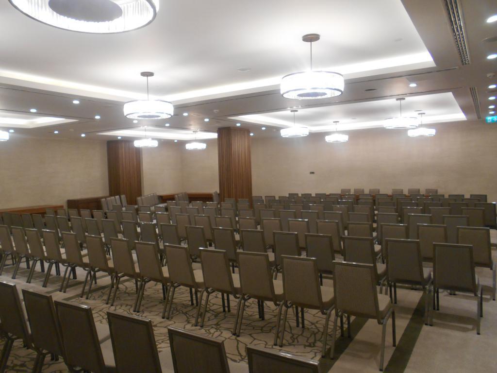Ramada Hotel & Suites Адана Экстерьер фото